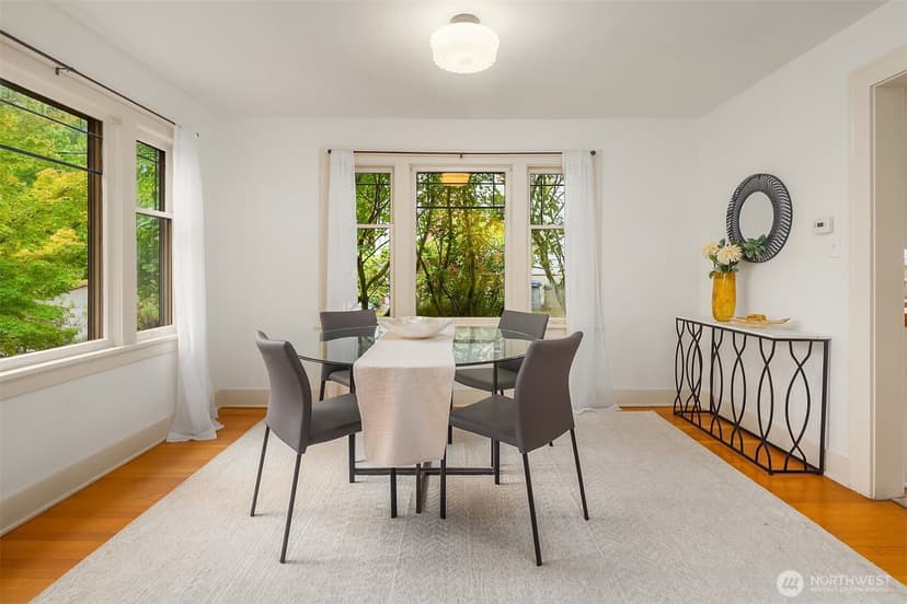Property photo for 2609 Queen Anne Avenue N, Seattle photo 7