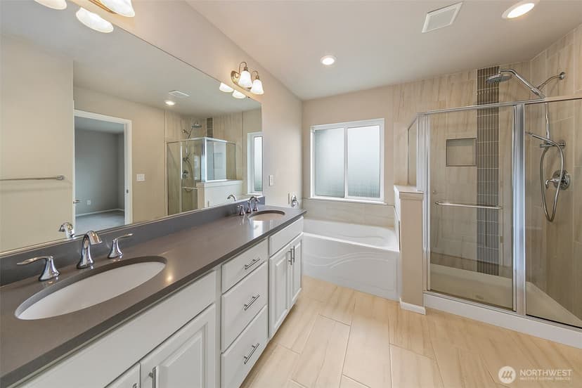 Property photo for 30024 65th Avenue S, Auburn photo 15