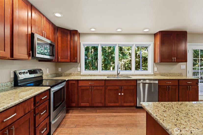 Property photo for 24010 SE 168th Street, Issaquah photo 9