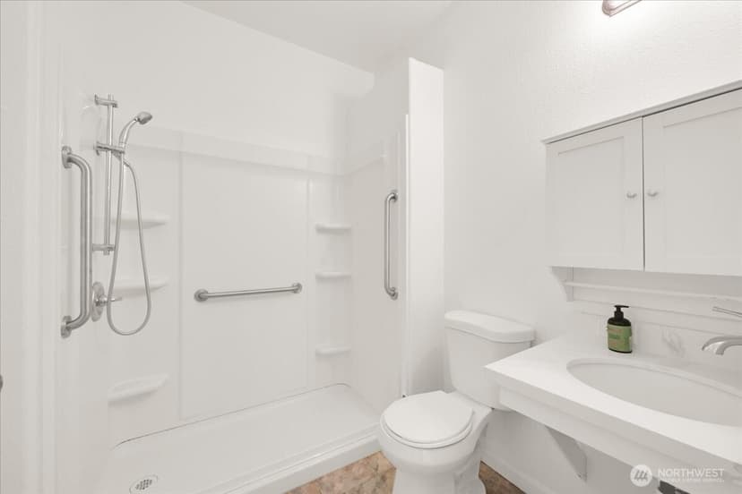 Property photo for 11516 85th Avenue S, Seattle photo 14