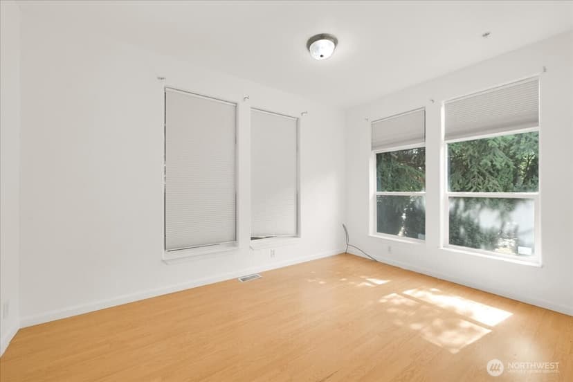 Property photo for 11516 85th Avenue S, Seattle photo 22