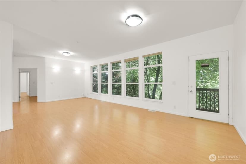 Property photo for 11516 85th Avenue S, Seattle photo 5