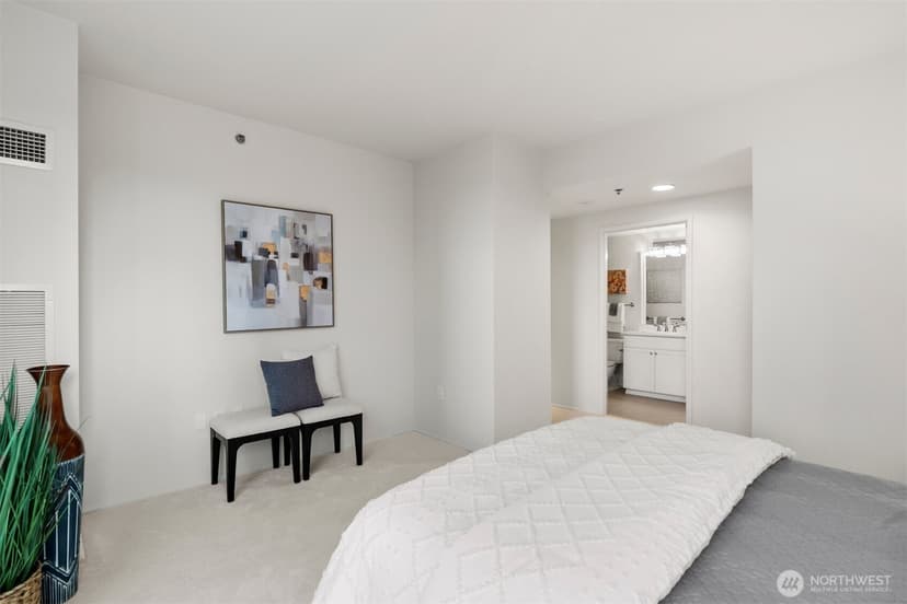 Property photo for 177 107th Avenue NE #718, Bellevue photo 14