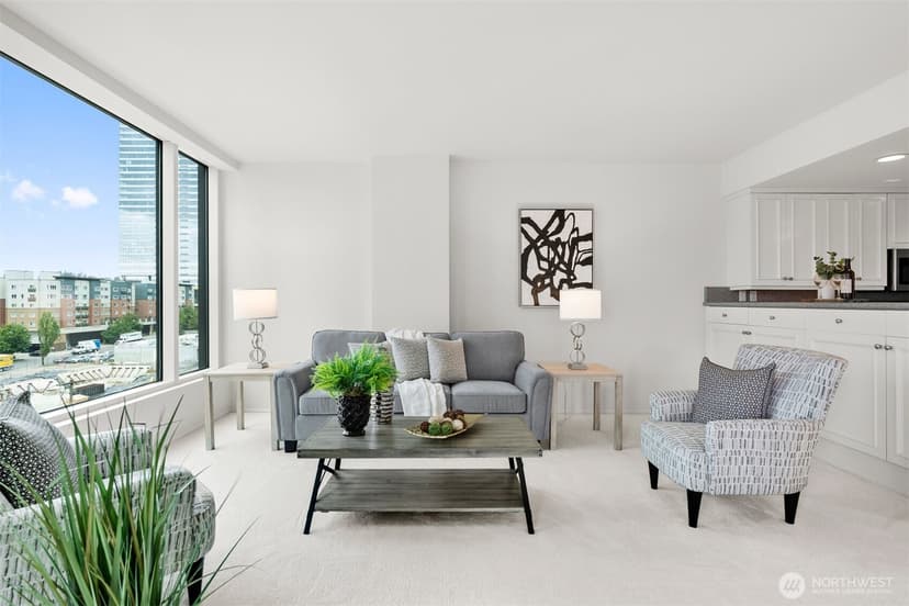 Property photo for 177 107th Avenue NE #718, Bellevue photo 4
