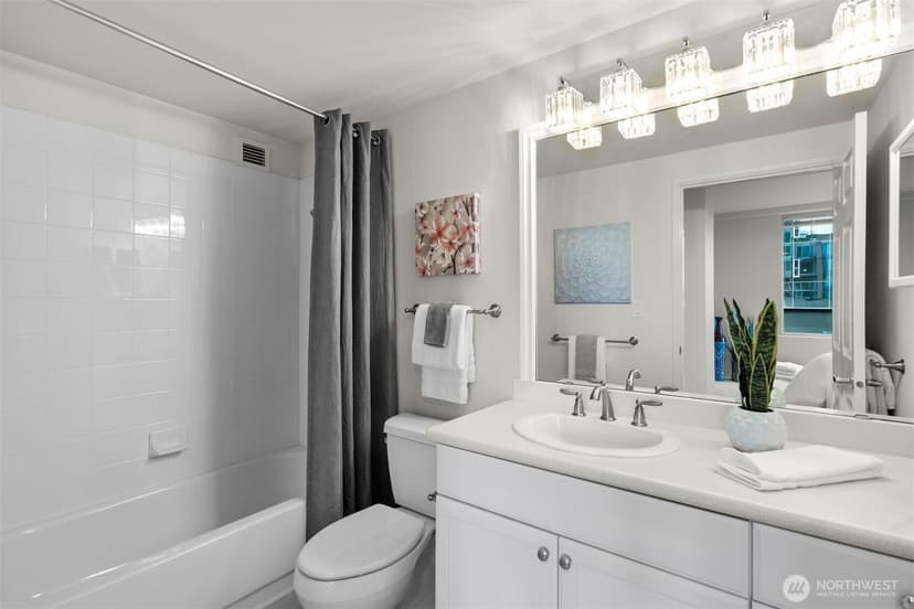 Property photo for 177 107th Avenue NE #718, Bellevue photo 18