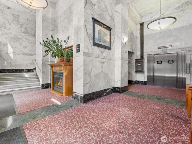 Property photo for 1101 A Street #701, Tacoma photo 4