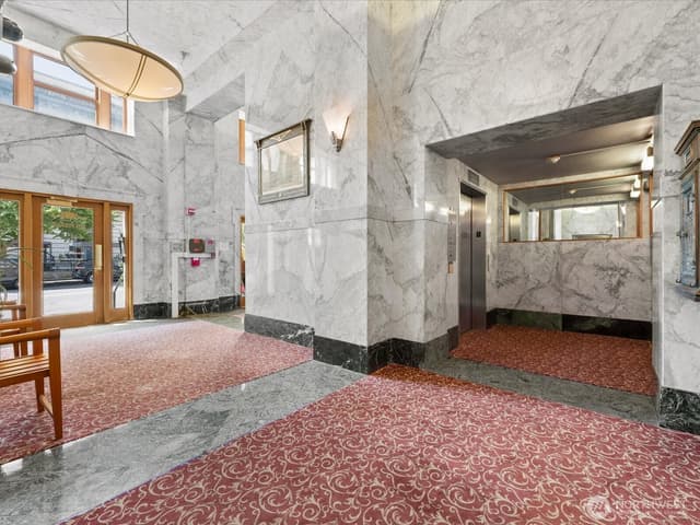 Property photo for 1101 A Street #701, Tacoma photo 5
