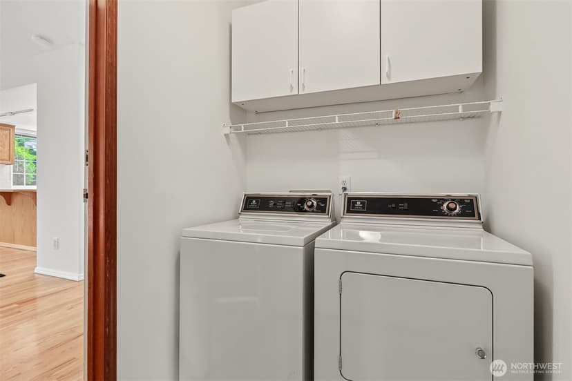 Property photo for 21527 26th Avenue W, Brier photo 33