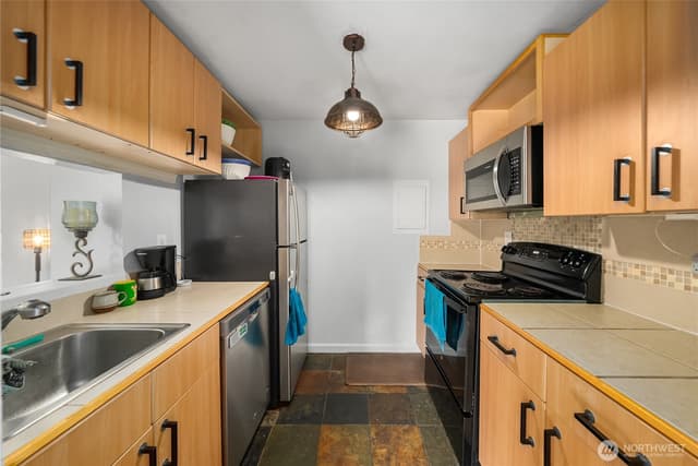 Property photo for 32304 4th Place S #R1, Federal Way photo 4