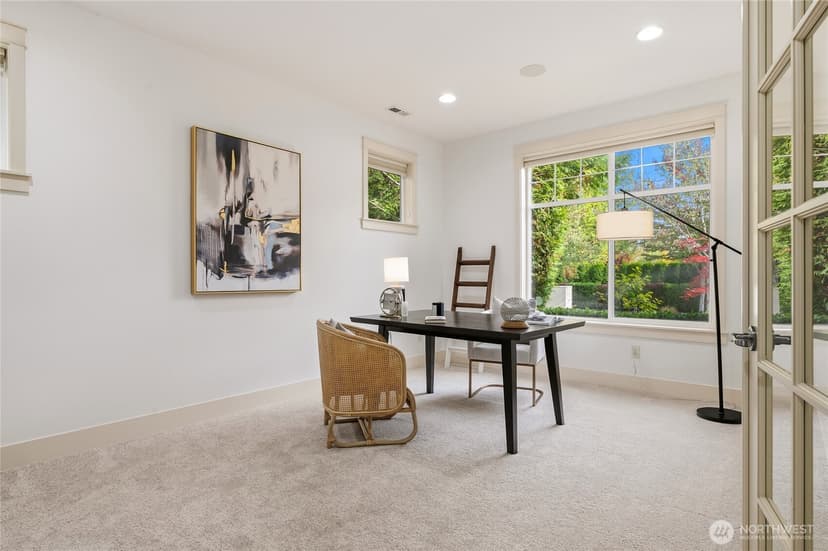 Property photo for 10711 Elliston Way NE, Redmond photo 15