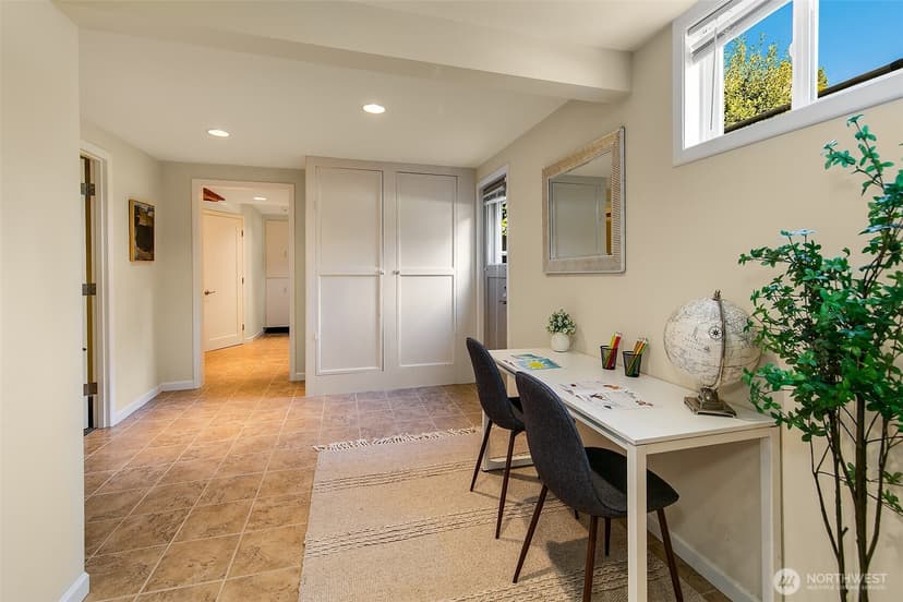 Property photo for 9240 Fauntleroy Way SW, Seattle photo 17