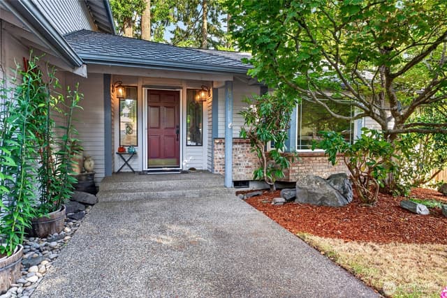 Property photo for 6412 45th Street W, University Place