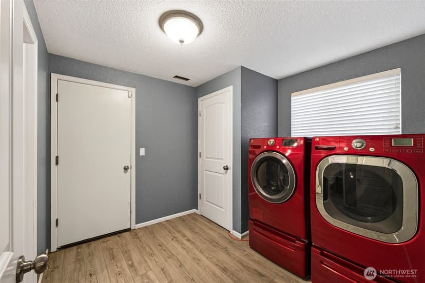 Property photo for 6412 45th Street W, University Place photo 17