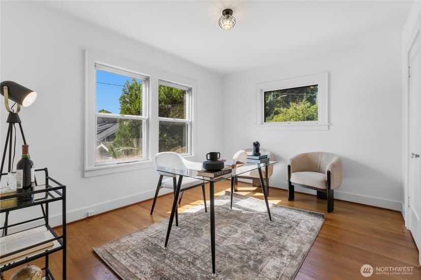 Property photo for 843 NE 81st Street, Seattle photo 13