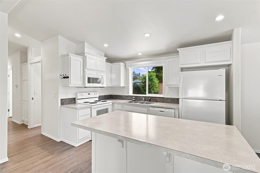 Property photo for 12617 113th Avenue Ct E #170, Puyallup photo 6