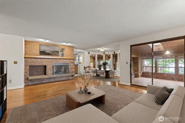 Property photo for 5704 69th Avenue Ct W, University Place photo 4