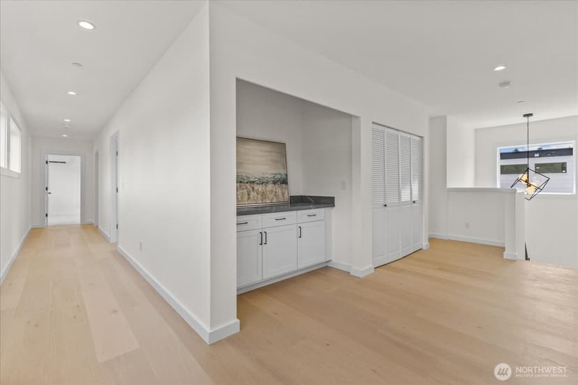 Property photo for 230 SW 183rd Street, Normandy Park photo 18