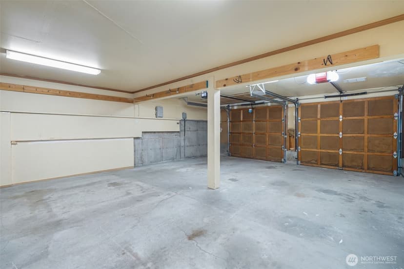 Property photo for 4550 49th Avenue NE, Seattle photo 27