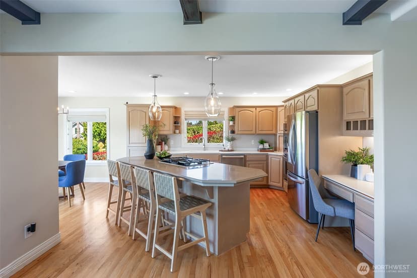 Property photo for 4550 49th Avenue NE, Seattle photo 10