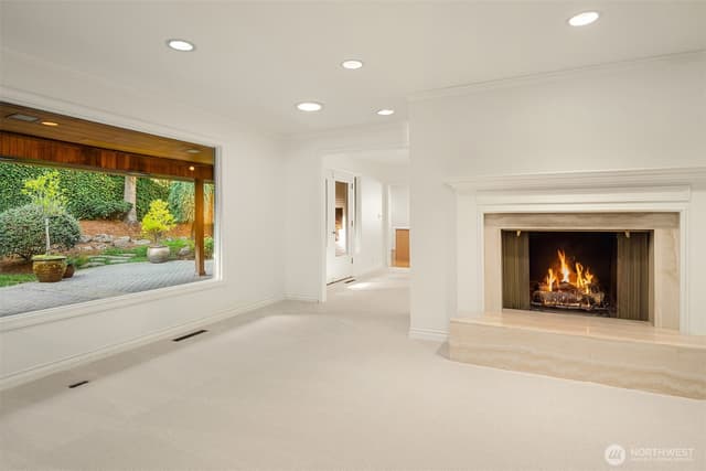 Property photo for 1425 Broadmoor Drive E, Seattle photo 5