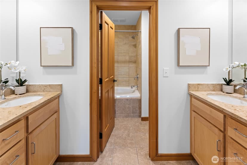 Property photo for 114 Jacolet Lane NW, Bainbridge Island photo 25