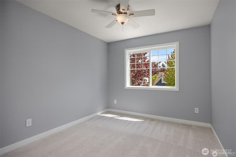Property photo for 14210 50th Avenue SE, Everett photo 20