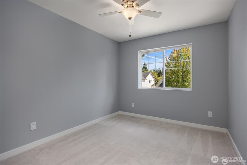 Property photo for 14210 50th Avenue SE, Everett photo 18