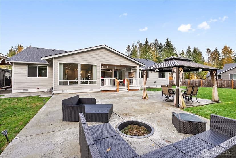 Property photo for 14025 107th Place NE, Lake Stevens photo 24