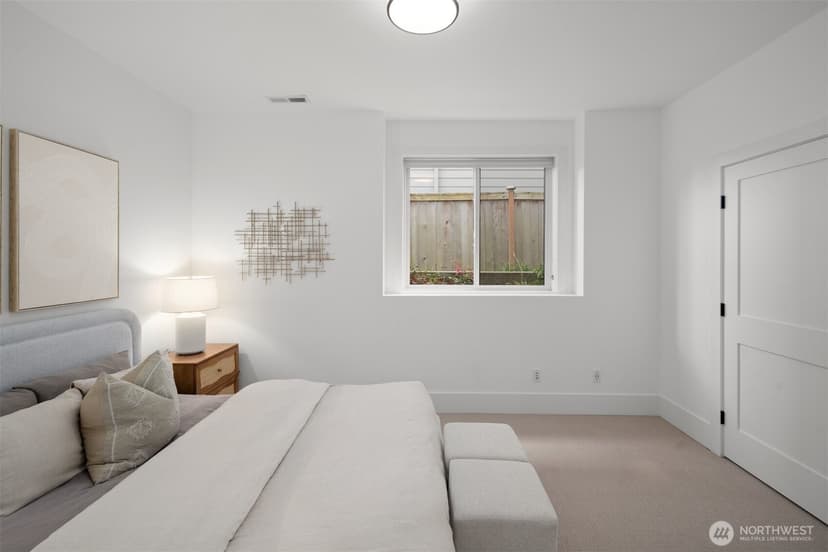 Property photo for 6539 53rd Avenue NE, Seattle photo 37