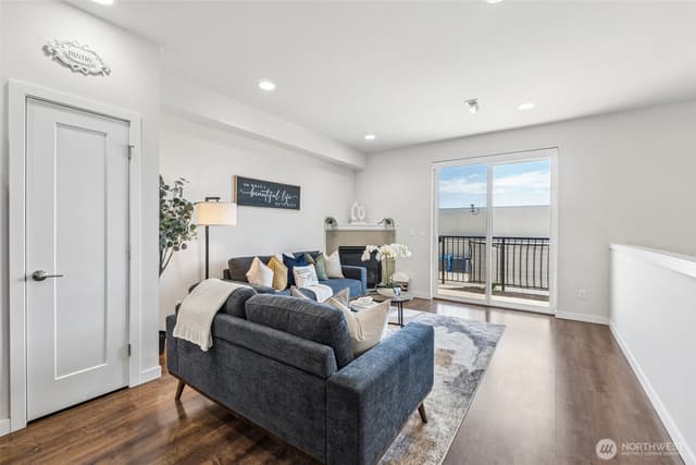 Property photo for 22923 79th Lane W #B, Edmonds photo 4