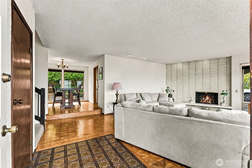 Property photo for 1023 S 286th Place, Federal Way photo 8