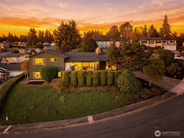 Property photo for 1023 S 286th Place, Federal Way