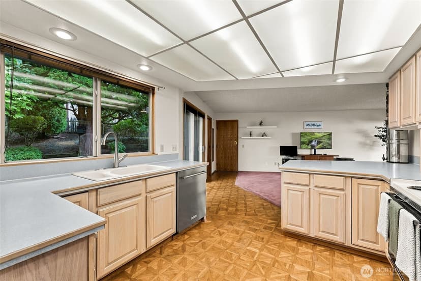 Property photo for 1023 S 286th Place, Federal Way photo 19