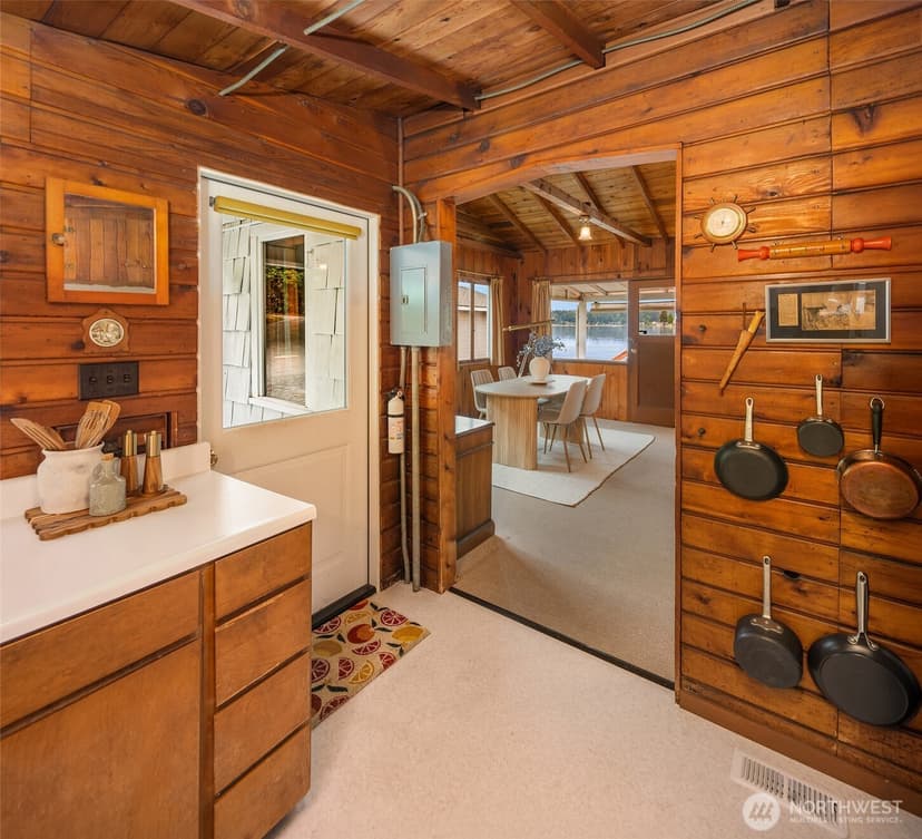 Property photo for 22207 Dockton Road SW, Vashon photo 9