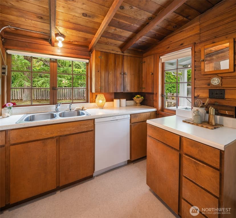 Property photo for 22207 Dockton Road SW, Vashon photo 8