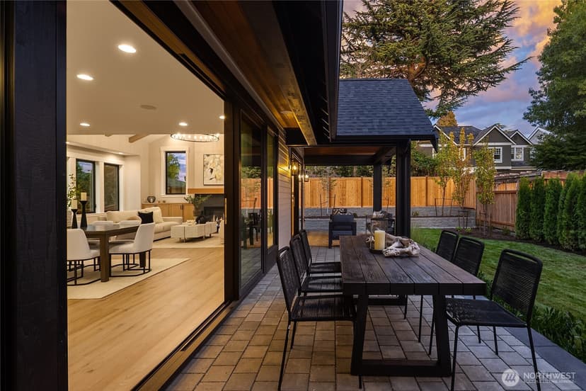 Property photo for 8040 Forest Drive NE, Seattle photo 12
