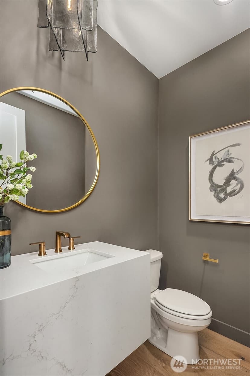 Property photo for 8040 Forest Drive NE, Seattle photo 15