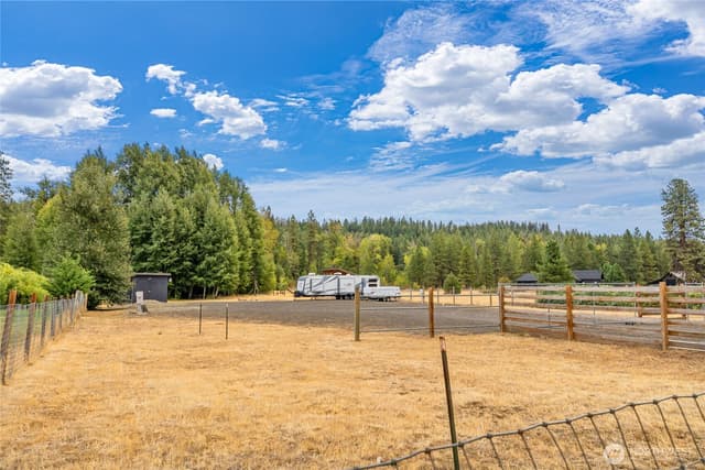 Property photo for 330 Quail Valley Road, Cle Elum photo 2