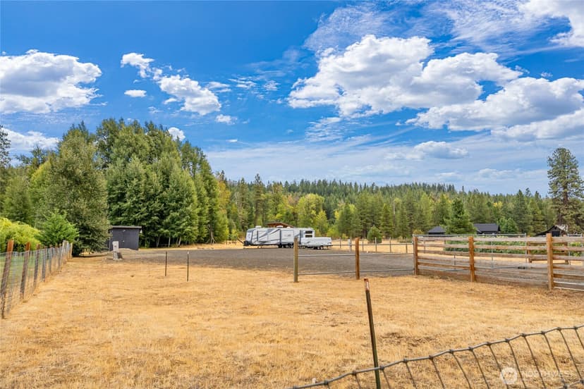 Property photo for 330 Quail Valley Road, Cle Elum photo 2