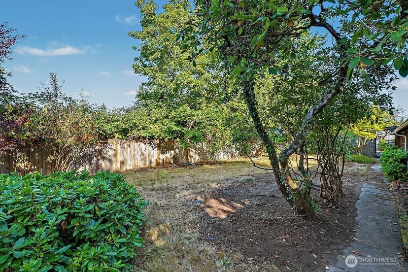 Property photo for 224 126th Street E, Tacoma photo 27
