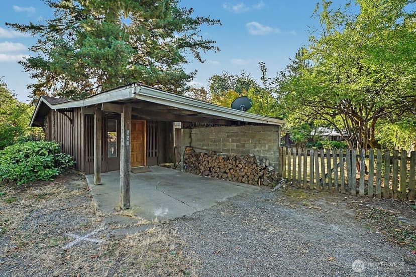 Property photo for 224 126th Street E, Tacoma photo 32