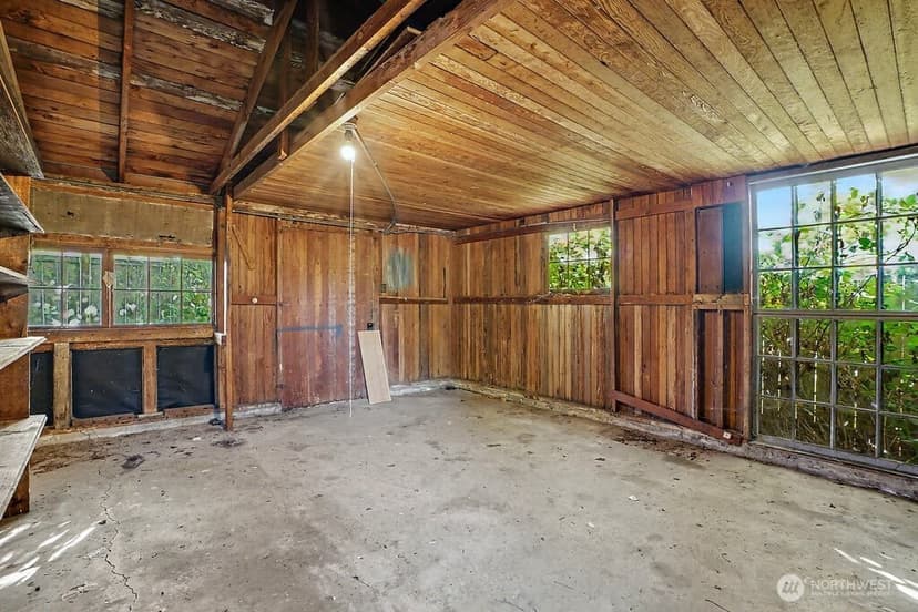 Property photo for 224 126th Street E, Tacoma photo 29