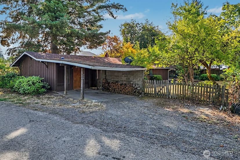 Property photo for 224 126th Street E, Tacoma photo 34