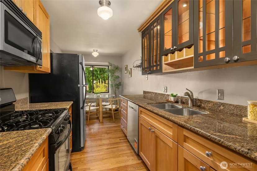 Property photo for 10021 7th Avenue NW #Apt B, Seattle photo 7