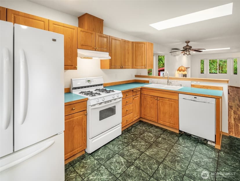 Property photo for 1270 Gilmax Lane NE, Poulsbo photo 16