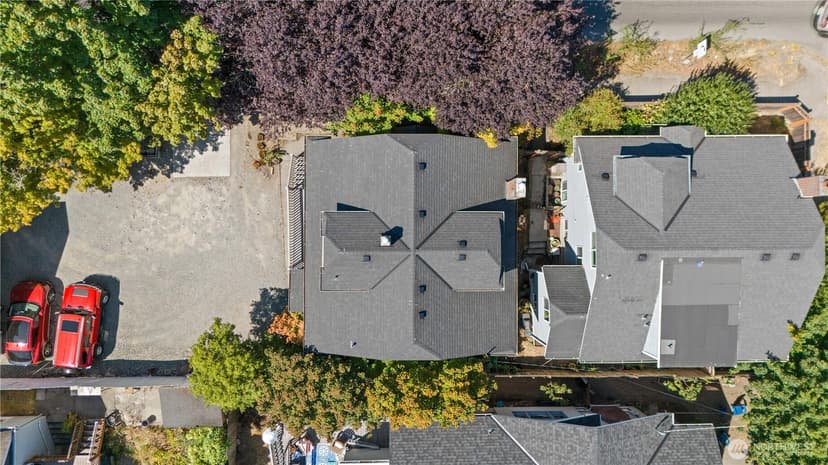 Property photo for 4812 Aurora Avenue N, Seattle photo 36