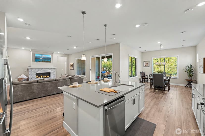 Property photo for 15402 174th Avenue Ct E, Bonney Lake photo 15