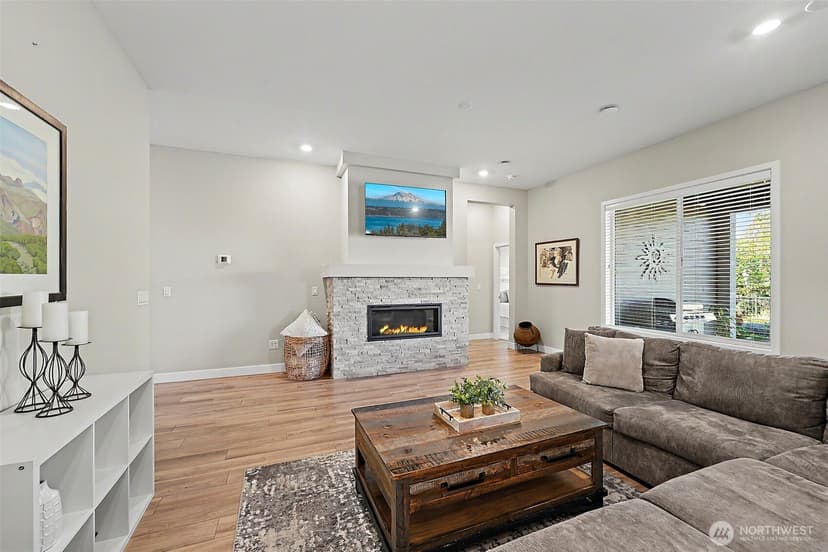 Property photo for 15402 174th Avenue Ct E, Bonney Lake photo 8