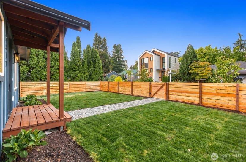 Property photo for 5817 56th Avenue NE, Seattle photo 31
