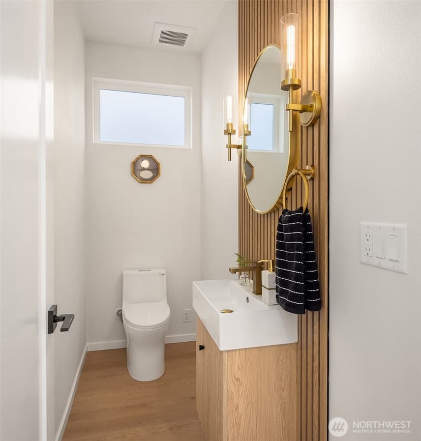 Property photo for 1201 NW 100th Street, Seattle photo 9